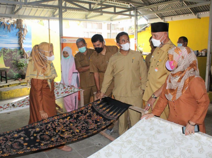 Pemprov Sumbar Dorong OPD Belanja di SMK