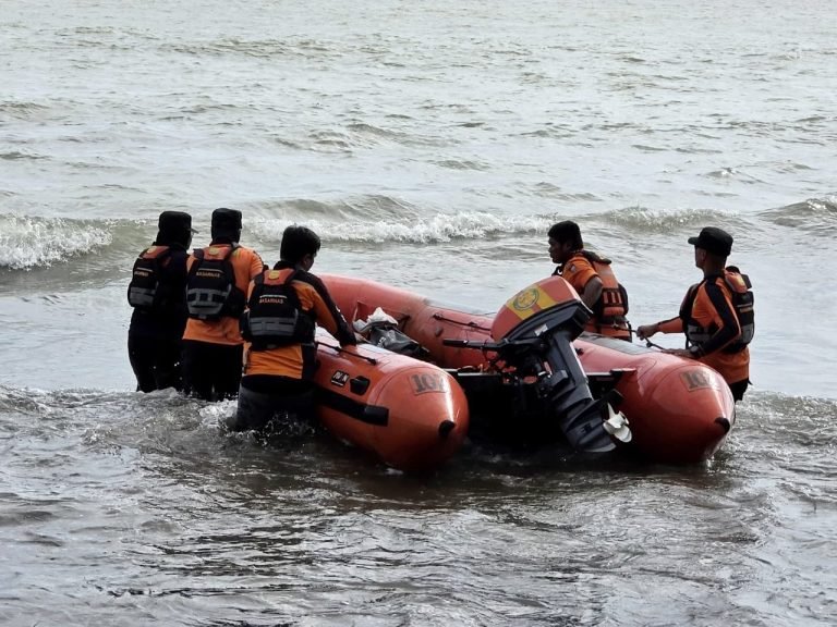 Pencarian Dua Bocah Tenggelam di Padang Diperluas hingga Pulau Gabuo