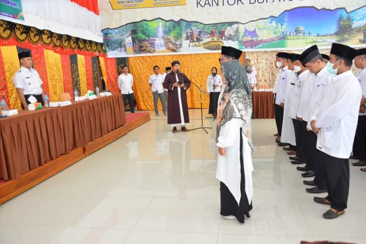 Pengukuhan MUI Sijunjung, Wabup Iraddatillah: Ulama miliki Tanggungjawab Besar Kawal Perjalanan Umat