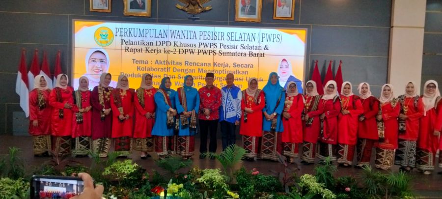 Pengurus Baru DPD PWPS Dilantik, Pj Sekda Sumbar Ingatkan Pentingnya Program Kerja yang Konstruktif