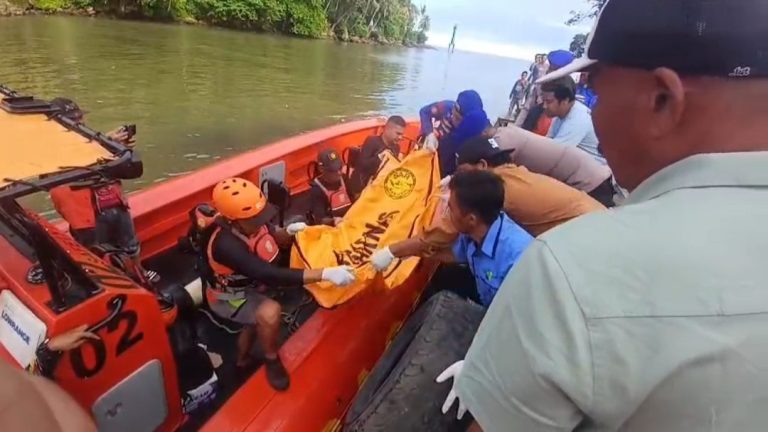 Perahu Nelayan Terbalik di Perairan Pulau Pisang Gadang, Satu Tewas, Satu Masih Hilang