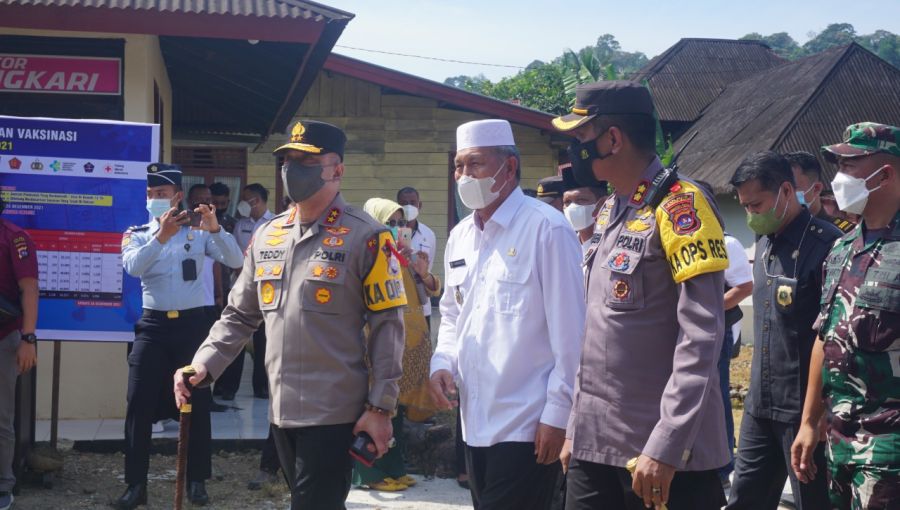 Percepatan Vaksinasi, Kapolda Sumbar, Bupati dan Wabup Pasbar Hadiri Giat Vaksin Tuntas Talamau