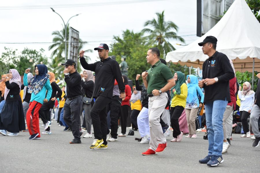 Peringatan HKN ke 58, Pemkab  Sijunjung Gelar Senam Massal 