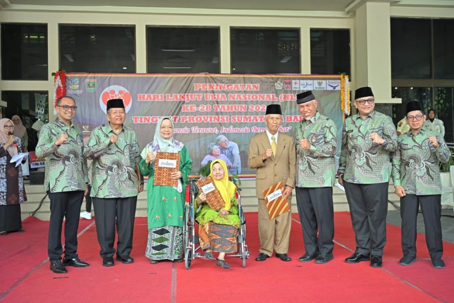 Peringatan HLUN 2024 Sumbar, Mahyeldi: Usaha Wujudkan Indonesia Emas Membutuhkan Nasihat dari Lansia