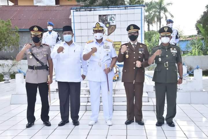 Hari Dharma Samudera, Lantamal II Padang Gelar Ziarah dan Tabur Bunga di TMP Kusuma Bangsa Pariaman