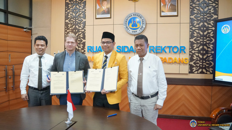 Perkuat Kerjasama Global, UNP Teken MoU dengan Noble Solutions Irlandia