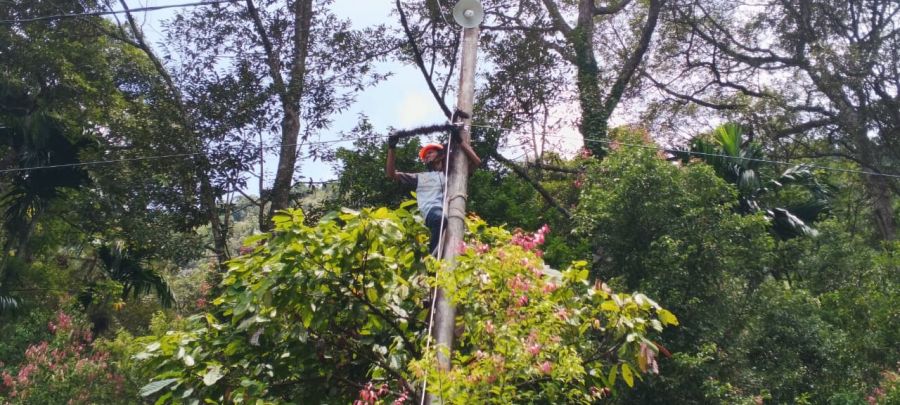 Perkuat Kualitas Layanan, PLN Icon Plus Lakukan Pemeliharaan Fiber Optik di Sijunjung
