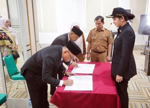 Perkuat Pengawasan Internal, Bupati Dharmasraya Tunjuk Jaksa Kejati Pimpin Inspektorat