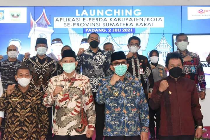 Permudah Pengawasan, Dirjen Otda Kemendagri Launching e-Perda Kabupaten/Kota se-Sumbar