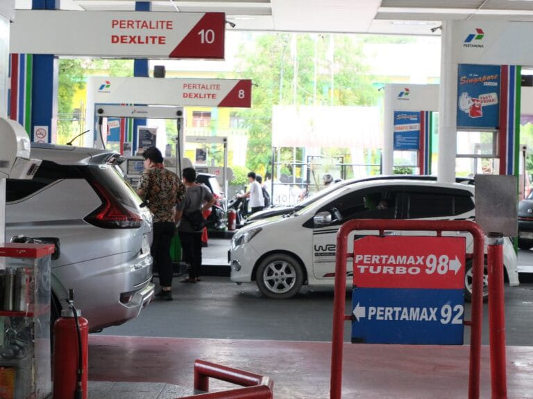 Pertamina Turunkan Harga Pertamax 