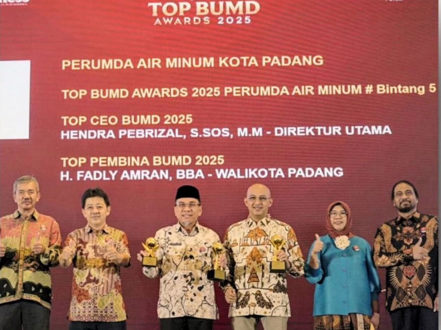 Perumda Air Minum Kota Padang Raih Tiga Penghargaan Bergengsi di Ajang TOP BUMD Awards 2025