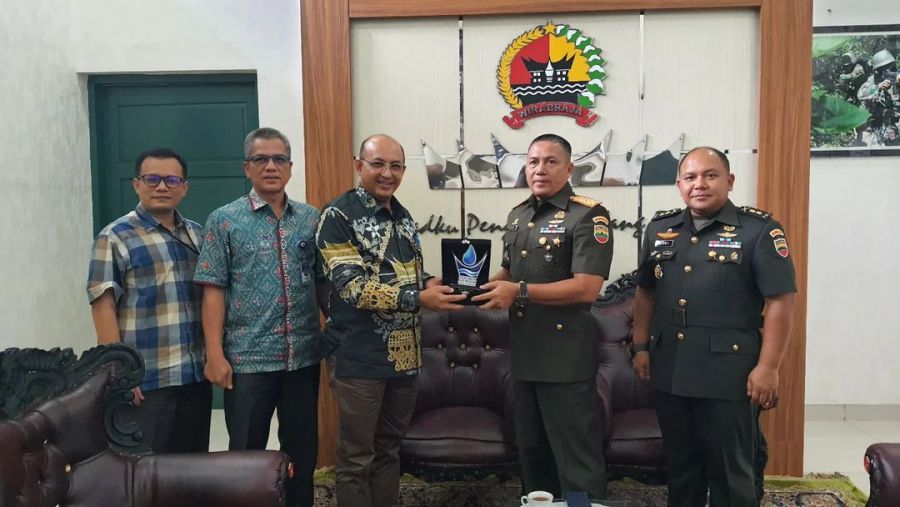 Perumda AM Kota Padang Jalin Sinergitas dengan Korem 032/Wbr, Tuntaskan Tunggakan Asrama