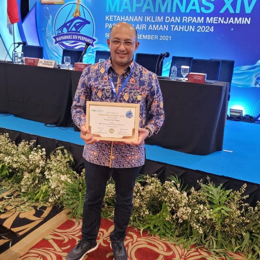 Perumda AM Kota Padang Raih Penghargaan PERPAMSI Award 2021 Kategori BUMD Air Minum Sehat