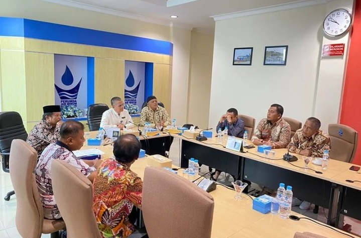 Perumda AM Kota Padang Terima Kunker Komisi II DPRD Pesisir Selatan, Optimalisasi PAD pada PDAM