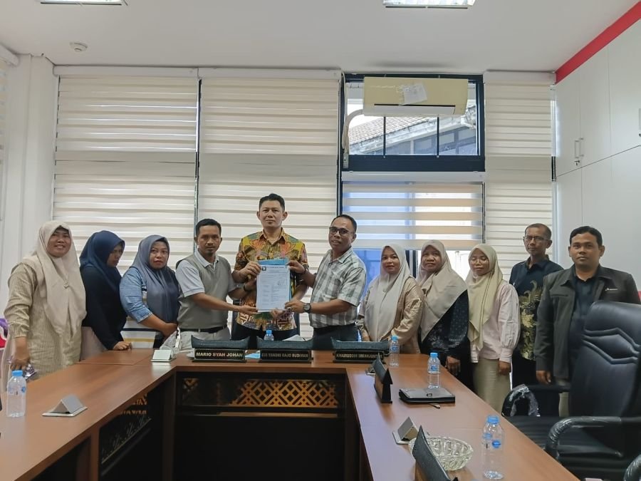 Perwakilan Guru yang tak Dilantik Sebagai ASN PPPK Pemkab Sosel, Sampaikan Nasibnya ke DPRD Sumbar