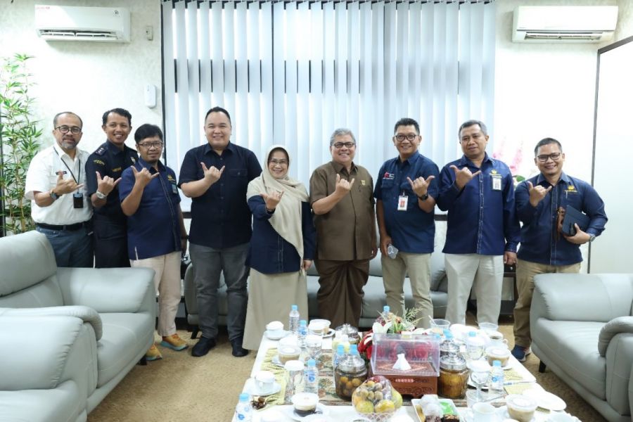 Pimpinan DPRD Sumbar Bahas Strategi Penguatan Ekonomi Bersama FEBA