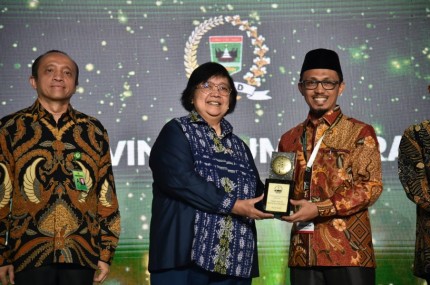 Pimpinan DPRD Sumbar Raih Penghargaan Nirwasita Tantra