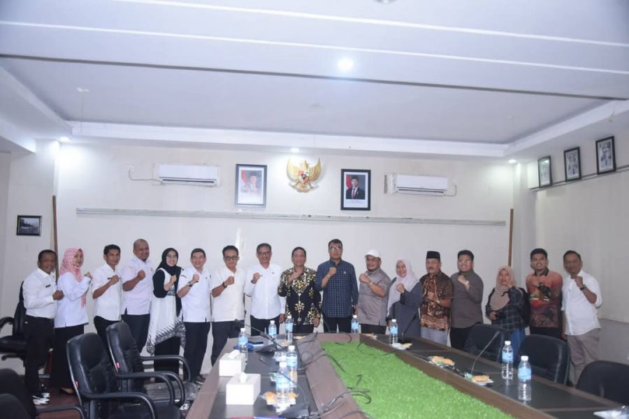 Pj Sekda Sawahlunto Diskusi dengan Komisi I DPRD Sumbar Bahas Isu Strategis