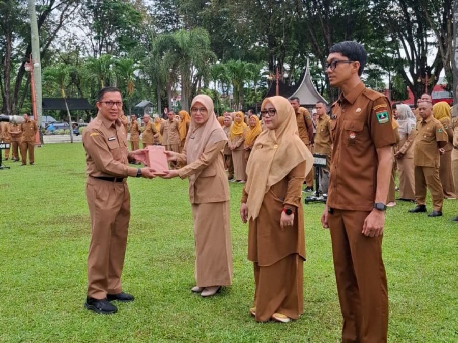 Pj Sekda Sumbar Apresiasi Tiga Biro Selesaikan Renstra dan Cascading Tepat Waktu