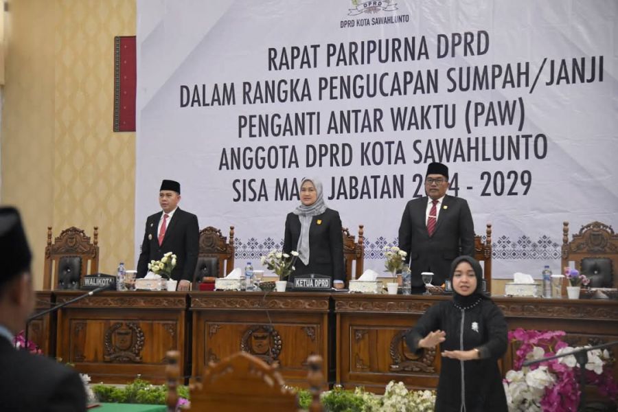 Pj Wako Fauzan Hasan Hadiri Pelantikan PAW Doni Asta, Anggota DPRD Sawahlunto