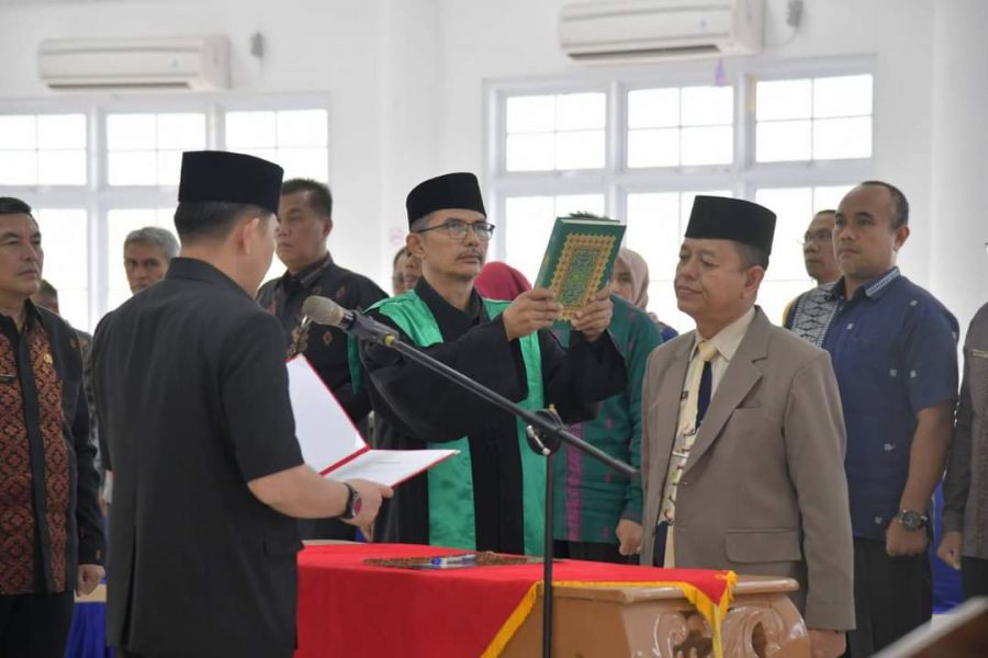 Pj Wako Fauzan Hasan Lantik dan Ambil Sumpah Jabatan Pj Sekda Kota Sawahlunto