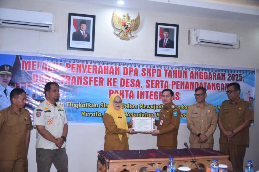 Pj Wako Fauzan Hasan Serahkan DPA SKPD & Penandatanganan Pakta Integritas