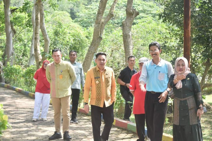 Pj Wako Fauzan Hasan Tinjau Lokasi Agroeduwisata Kebun Buah Kandi