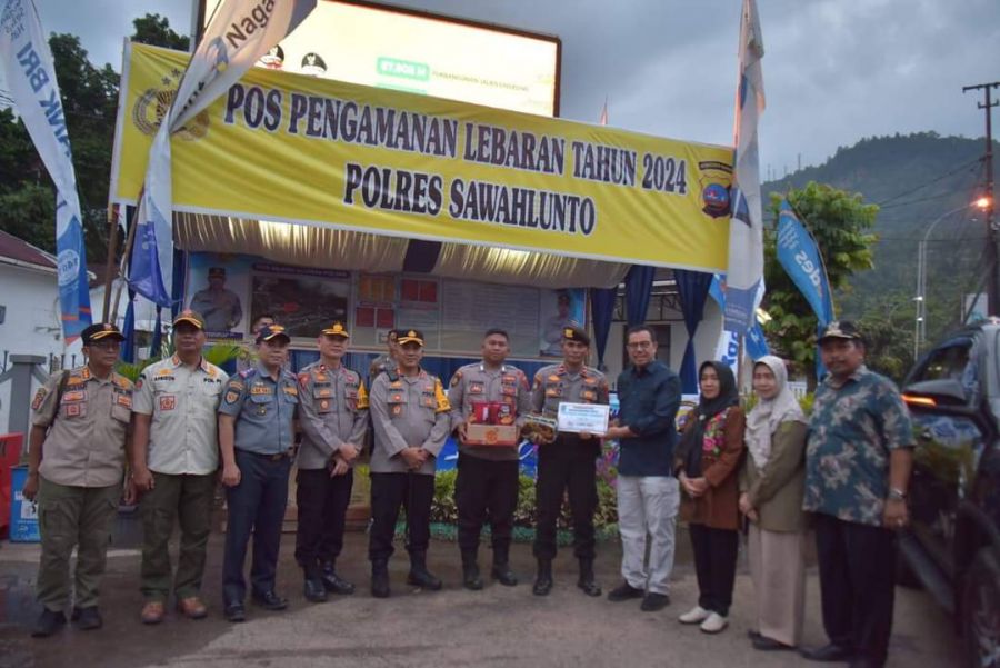 Pj Wako Sawahlunto Tinjau Posko Pelayanan Operasi Ketupat Singgalang 2024
