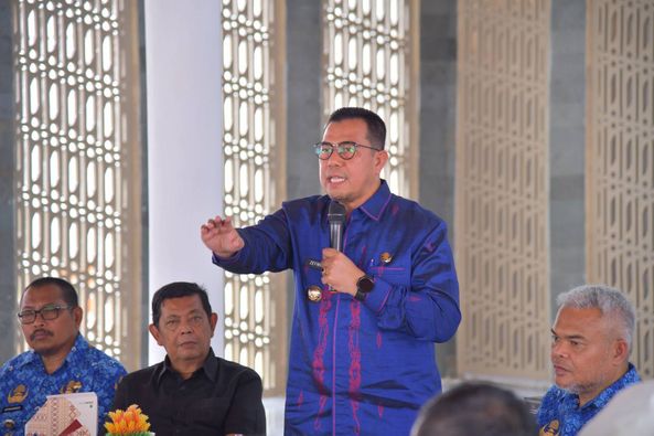 Pj Wako Zefnihan Ajak Diskusi Warga Sekitar Pasar Remaja Tentang Rencana Akan Penataan Pasar