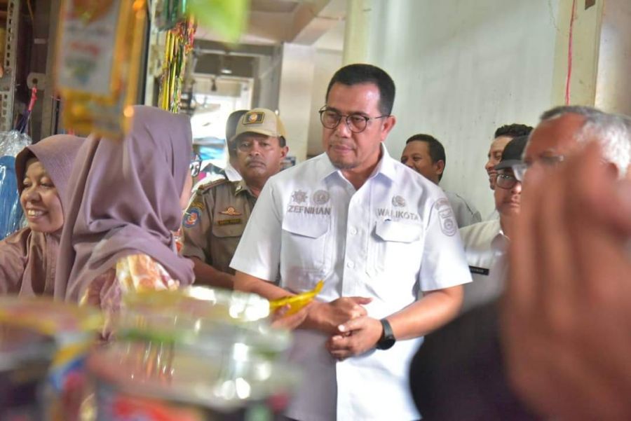 Pj Wako Zefnihan Dampingi Kepala Ombudsman Sumbar Cek Harga & Ketersedian Bahan Pokok di Sawahlunto