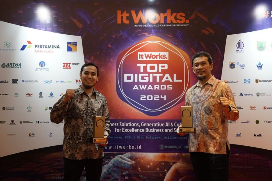 PLN Icon Plus Cetak Prestasi Gemilang dengan Meraih Dua Penghargaan Bergengsi di Top Digital Awards