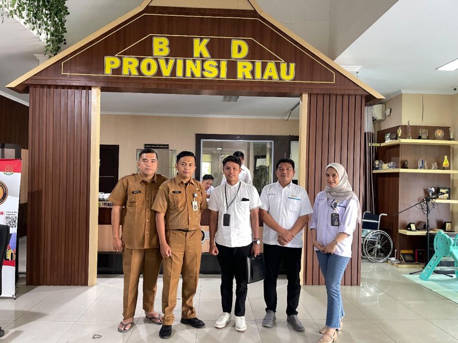 PLN Icon Plus Lakukan Kunjungan Strategis ke Badan Kepegawaian Daerah Riau