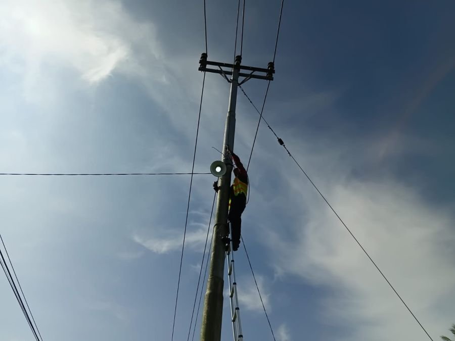 PLN Icon Plus Lakukan Pemeliharaan Jaringan Fiber Optik di Solok Selatan