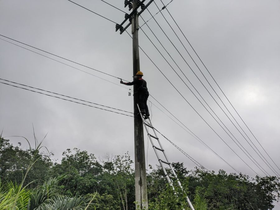 PLN Icon Plus Lakukan Pemeliharaan Fiber Optik di Jalur Teluk Kuantan–Gardu Induk (GI) Rengat