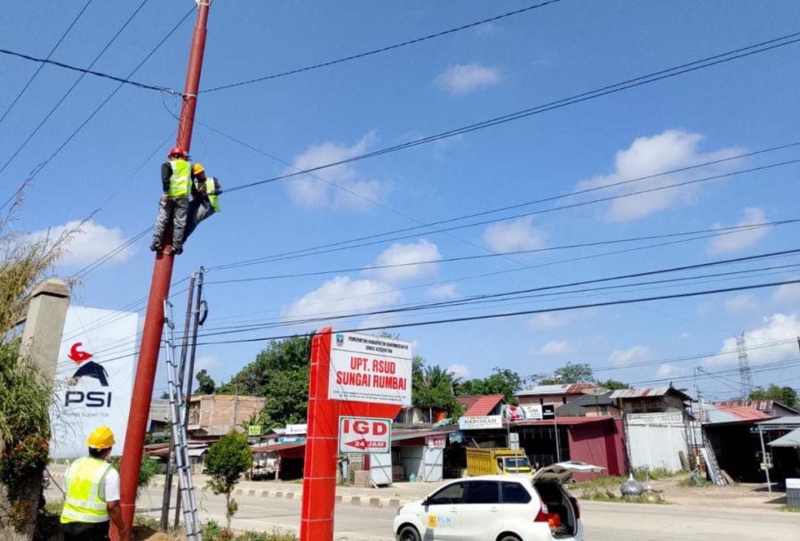 PLN Icon Plus Lakukan Pemeliharaan dan Pengecekan Infrastruktur di Dharmasraya