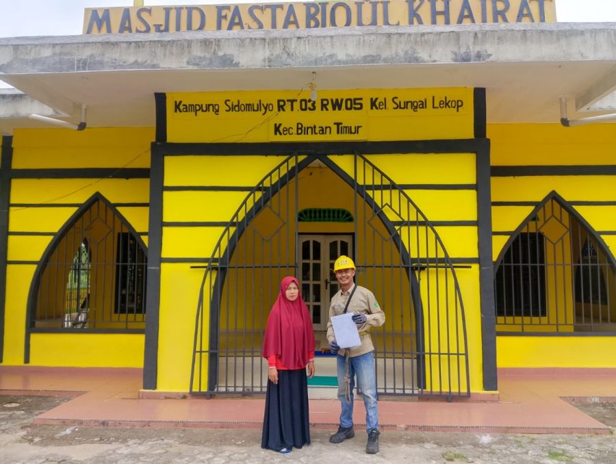 PLN Icon Plus Sumbagteng Dukung Internet untuk Masjid Fastabiqul Khairat Kijang