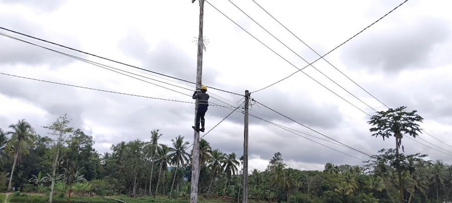 PLN Icon Plus Sumbagteng Fokus pada Pemeliharaan Jaringan untuk Jaga Kepuasan Pelanggan di Solok