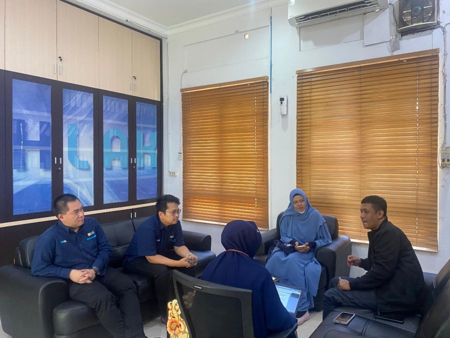 PLN Icon Plus Sumbagteng Gali Pengalaman Pelanggan Setia Terhadap Layanan ICONNET di Padang