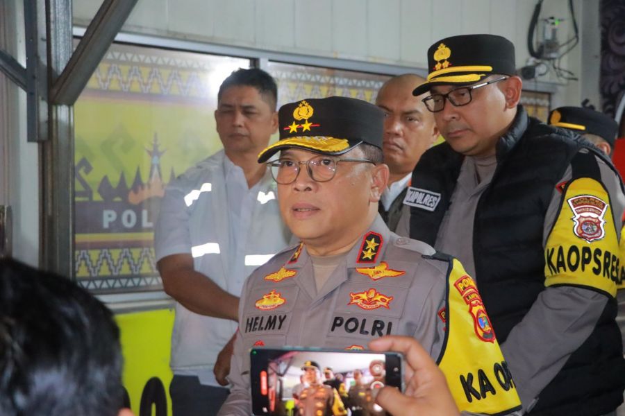 Polda Lampung Terapkan 'Delay System' untuk Atasi Kepadatan Kendaraan di Pelabuhan Bakauheni 