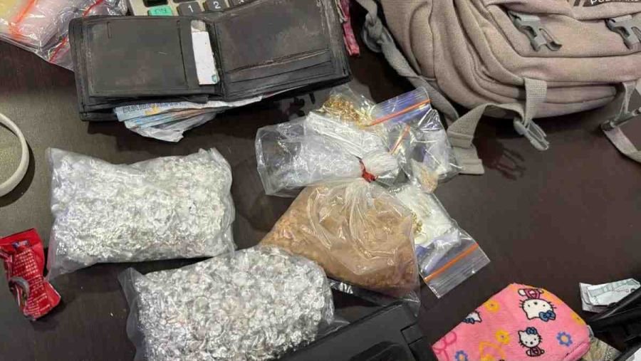 Polda Sumbar Bongkar Penampungan Emas Ilegal di Solok, Ratusan Gram Emas Disita