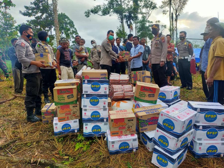 Polda Sumbar dan Polres Pasbar Salurkan Bantuan Peduli Gempa Pasaman Barat