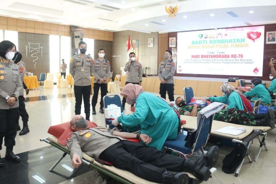 Polda Sumbar Gelar Donor Darah, Sambut Hari Bhayangkara ke 76