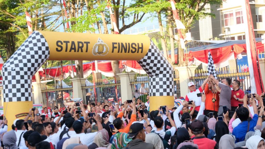 Polda Sumbar Gelar Jalan Santai Meriahkan Peringatan Hari Bhayangkara ke-78