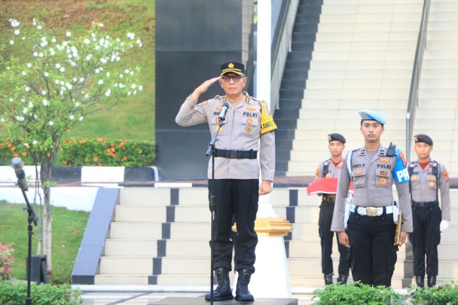 Polda Sumbar Gelar Upacara Bulanan