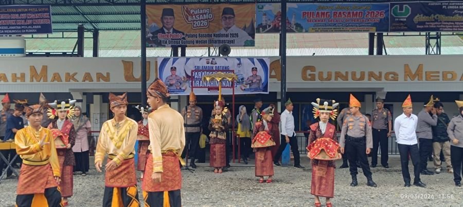 Polda Sumbar Sambut Kloter Pertama Perantau Pulang Basamo 2026 di Dharmasraya
