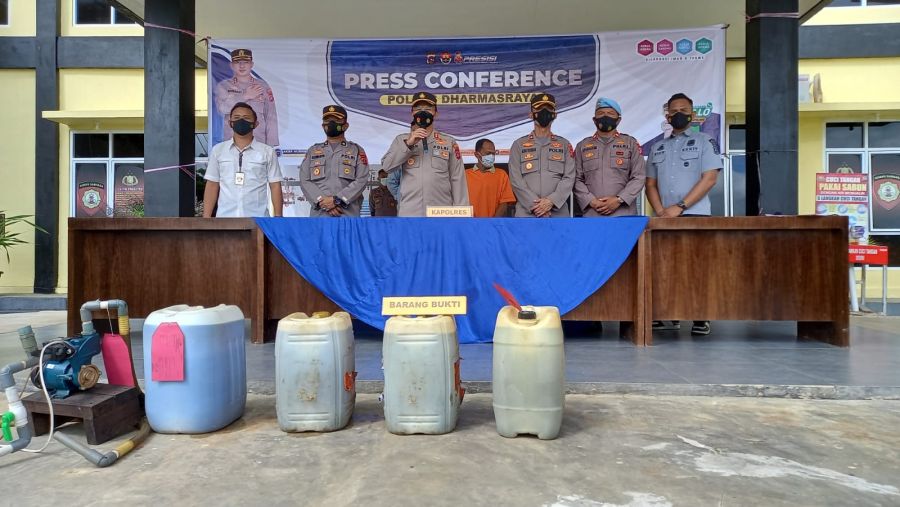 Polres Dharmasraya Ungkap Kasus Penyalahgunaan pengangkutan BBM Subsidi  