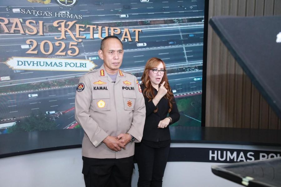 Polri Tindak Lanjuti Lonjakan Kendaraan di Gerbang Tol Selama Operasi Ketupat 2025