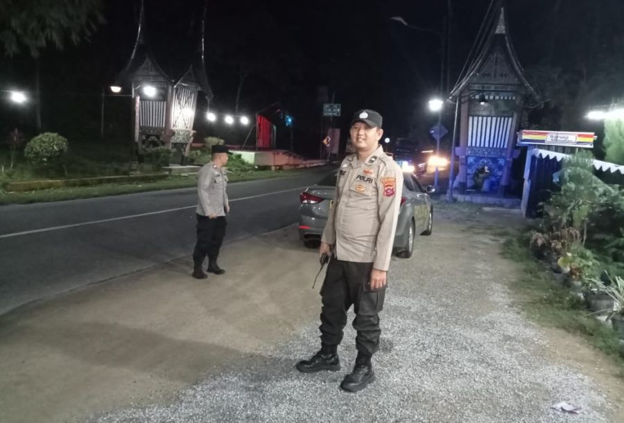 Polsek Muaro Kalaban Intensifkan Patroli Malam Cegah Premanisme & Gangguan Kamtibmas Jalinsum