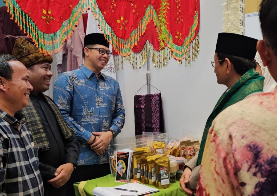 Produk Madrasah Sumbar Tampil di IESF, Menag Sebut “Rancak