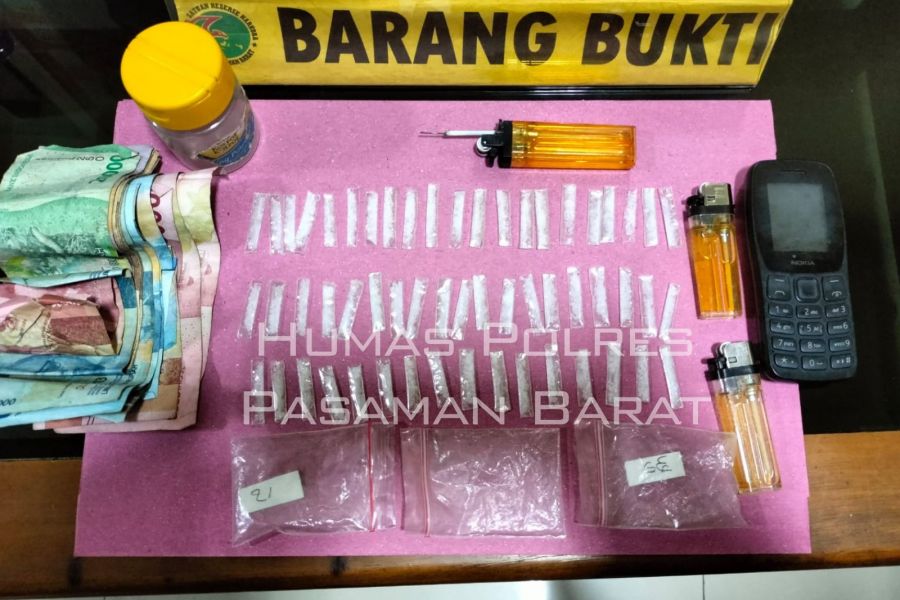 Puluhan Paket Sabu dan Dua Orang Pria Berhasil Diamankan oleh Sat Resnarkoba Polres Pasaman Barat